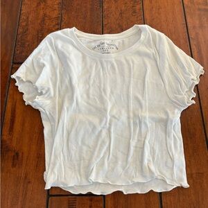 AEROPOSTALE WHITE SHRUNKEN TEE